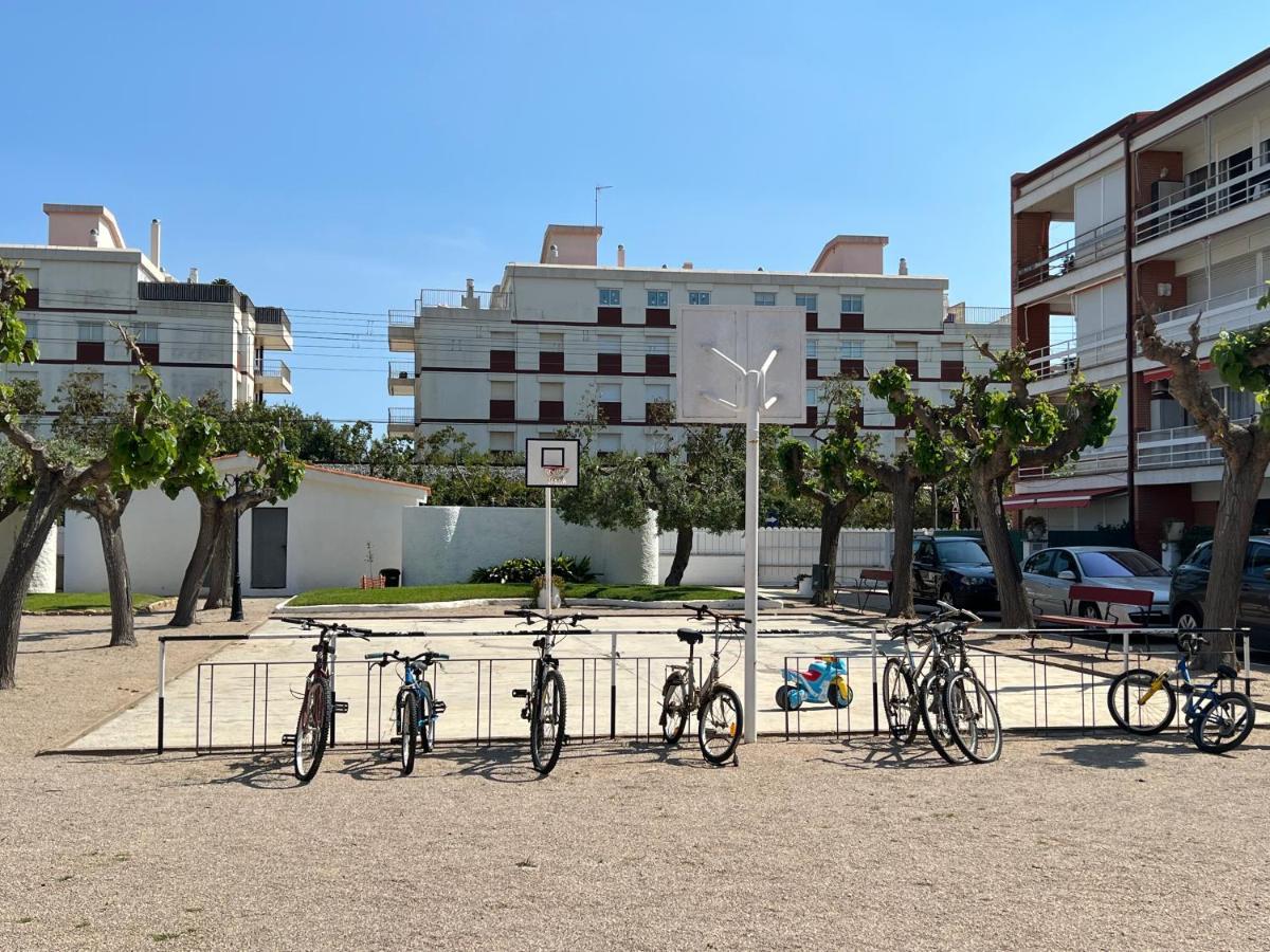 Apartamento Muy Luminoso En Segunda Linea De Mar Apartment Roda de Bera Ngoại thất bức ảnh